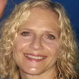 Holly Lehr-Hahn