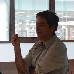 Salomón González