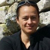 Lesley Browne