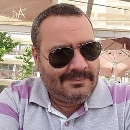 Cenk Yönezer