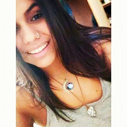Isabela Souza