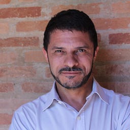 Edgar W. Santos
