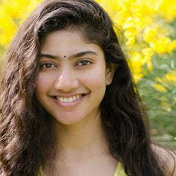 Celebrities Biography Height Age Body Measurements