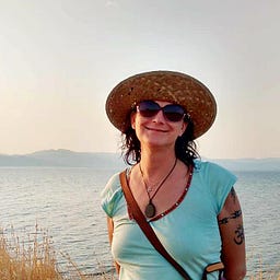 Shelly Saunders