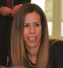 Cíntia Sakellarides