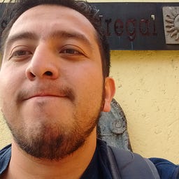 Eduardo González