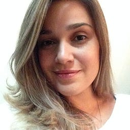 Thalita Reis