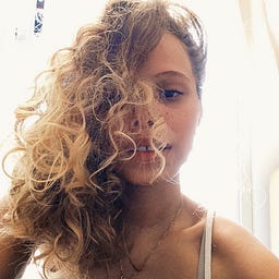 Yorrana Della Costa