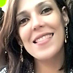 Ana Roberta Oliveira