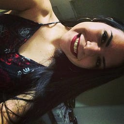 Aline Pinheiro
