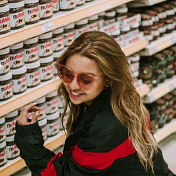 lola andrade