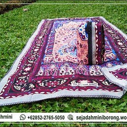 Sajadah Kecil +62 852–2765–5050