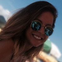 Ana Carolina Ferraz Medium