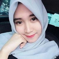 Ayu Ratna Dewi Medium