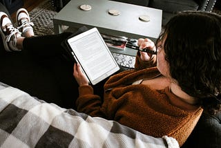 5 Quiet Bedroom Businesses to Start This Weekend