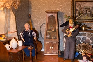 Inside Auntie’s Dollhouse