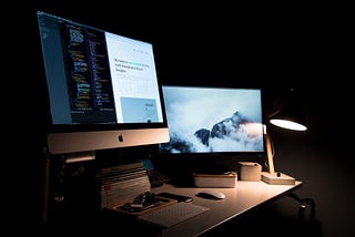 The Portfolio Crisis of 2025: Why Case Studies No Longer Work – And What Designers Must Do Instead