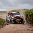 Colin-on-Cars - New engine for Hilux offroad racer