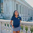 Jazalyn stands in front of Doe Library on campus.