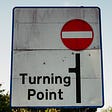 Turning point sign to the desired destination