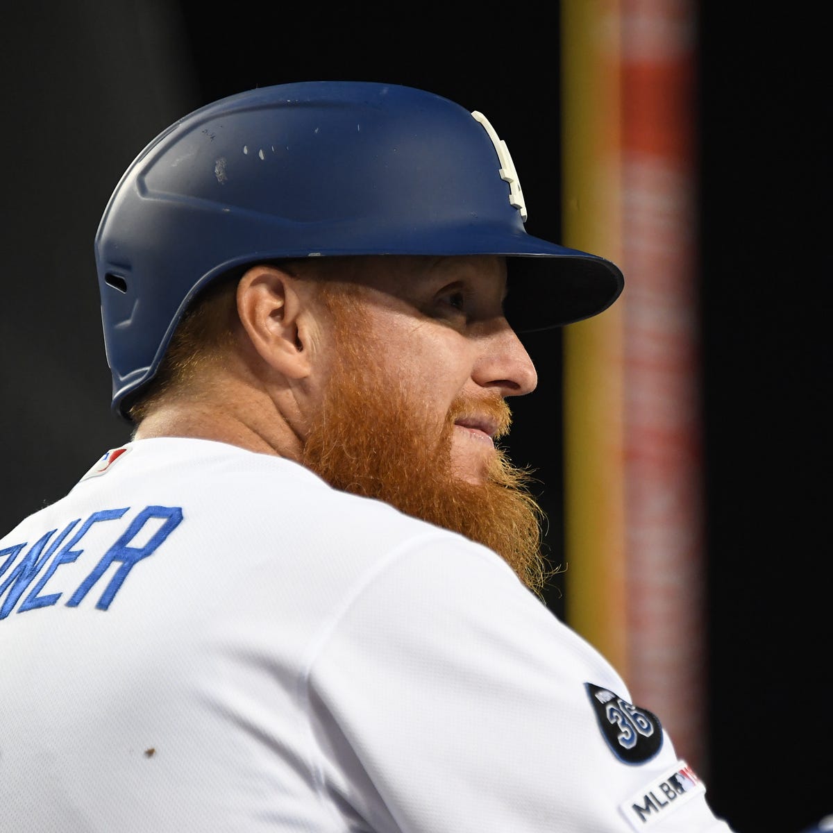 During Covid 19 Crisis Justin Turner Comes Through In The Clutch
