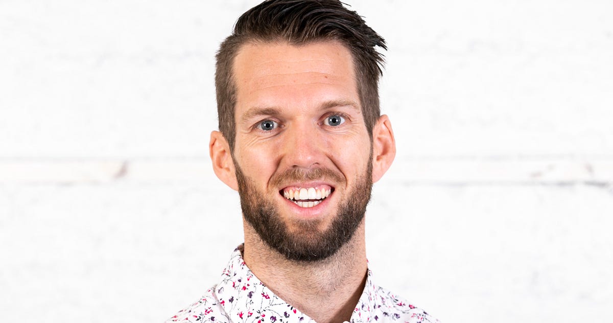 Social Impact Heroes How Andrew Hall and Mealshare have provided close