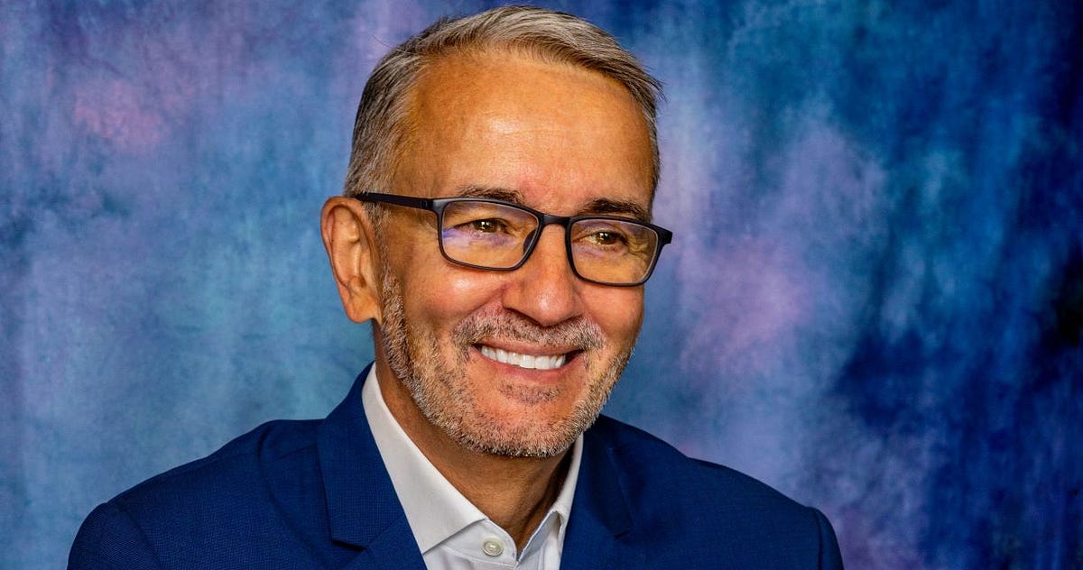 Robert Roby of WEALTH SIMPLIFIED The 5 Essentials for Smart Investing