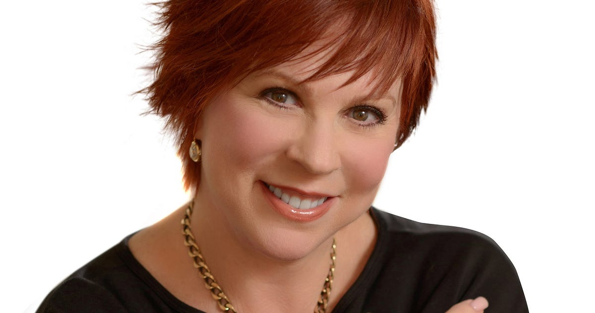 I had the pleasure of interviewing multi-talented Vicki Lawrence. 