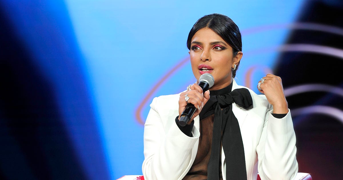 She Called Out Priyanka Chopra at BeautyCon, And It Went Viral