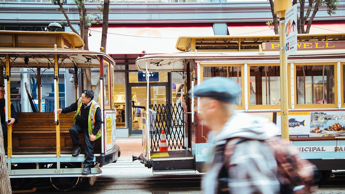 clipper card on cable car
