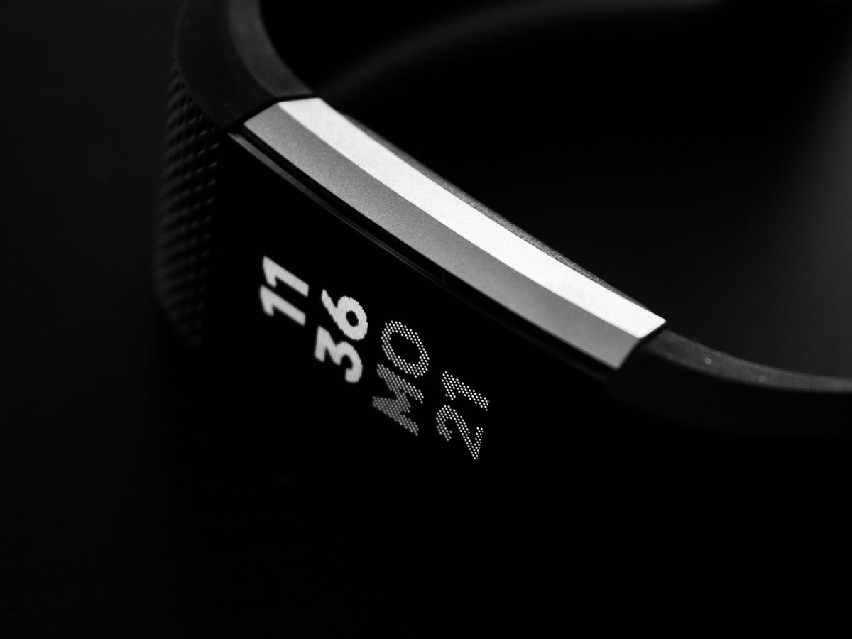 fitbit that measures oxygen