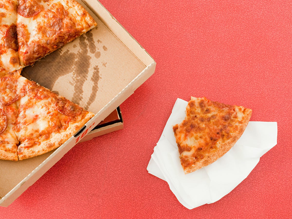 Stop Blotting Your Pizza Nutritionists Address The Age Old By Emily Moon Elemental
