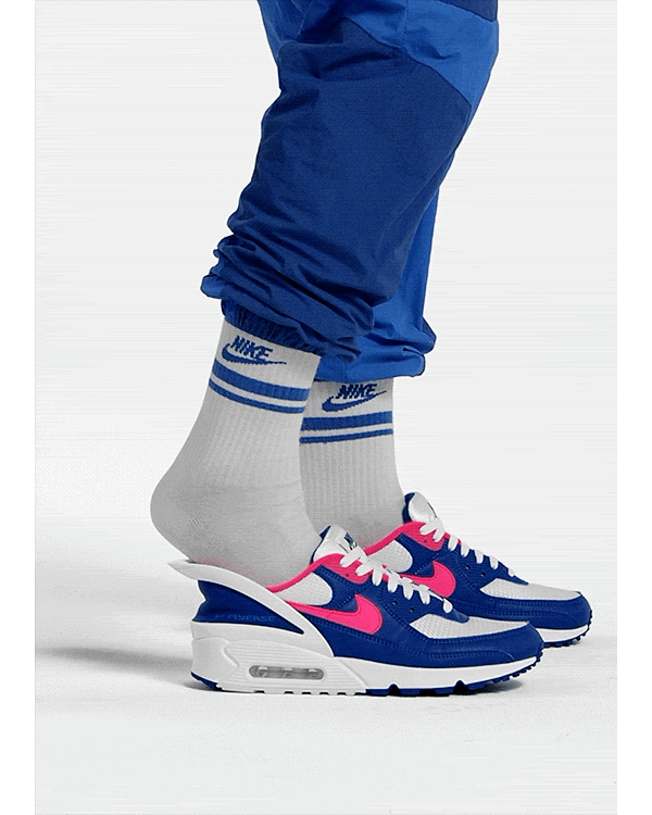 Animation of shoe being slid onto foot.