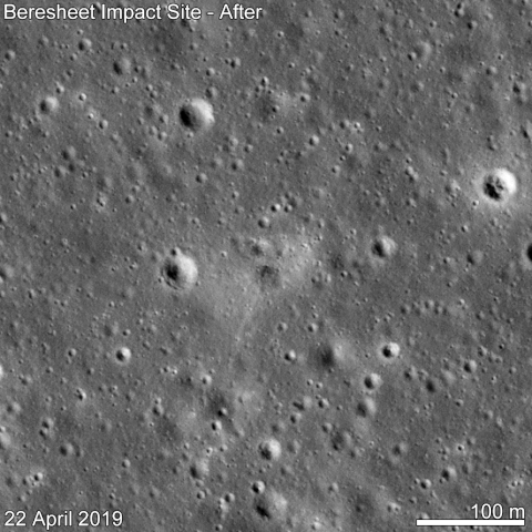 A streak and impact spot appear on the Moon where the Beresheet spacecraft impacted the surface. Image credit: NASA