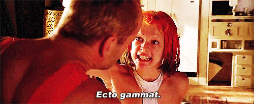 Leeloo from the movie The Fifth Element points a gun at a man while snarling, “Ecto gammat.”