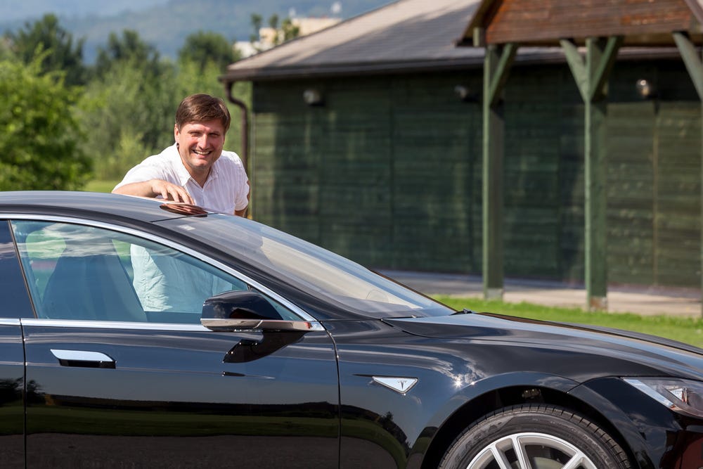 Tracking A Tesla Model S Online In Real Time By Mirta Rupnik Capsized Eight Medium