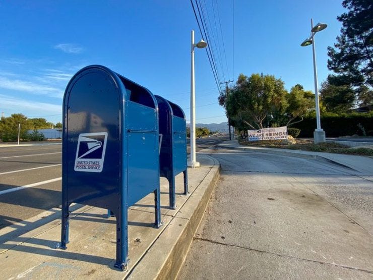 Mail boxes cc 700x525