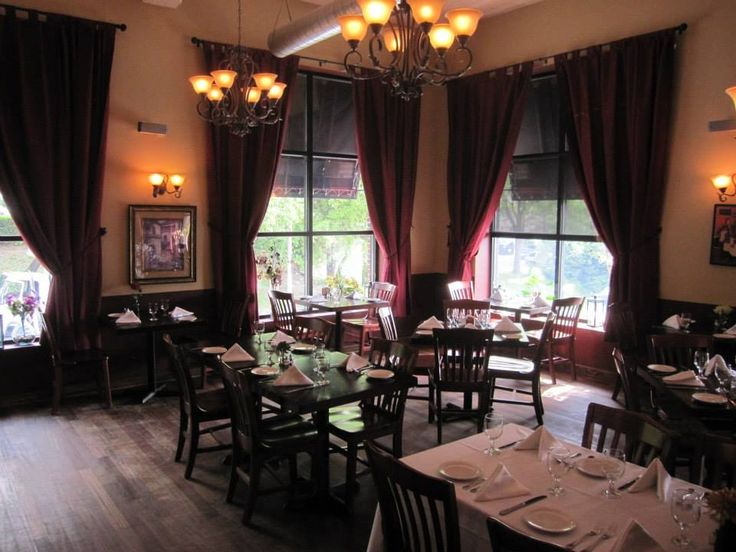 Six Restaurants With Amazing Fall Views For Foodies By Katie Oleary The Groundhog Medium