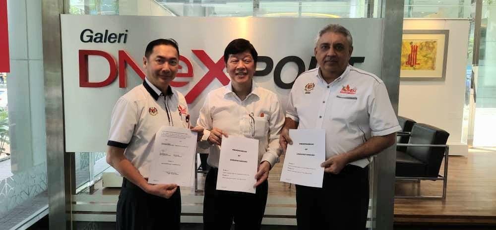 Malaysia Economic Development Council Signed Mou With Coalculus To Transform Malaysia Into A Cashless Society By Team Coalculus Coalculus Medium