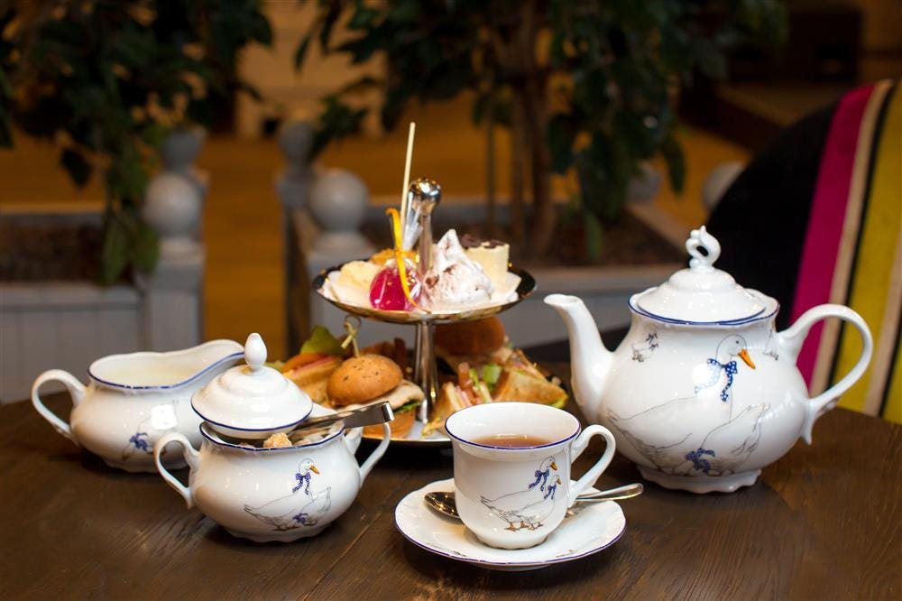 Why do they drink tea in England at five o’clock? Анастасия Дегтярева