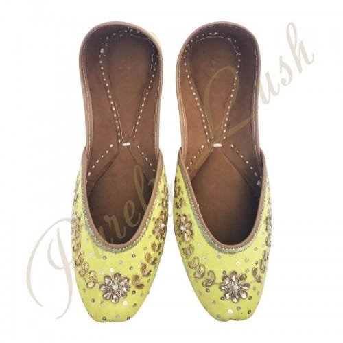 ladies mojari online shopping