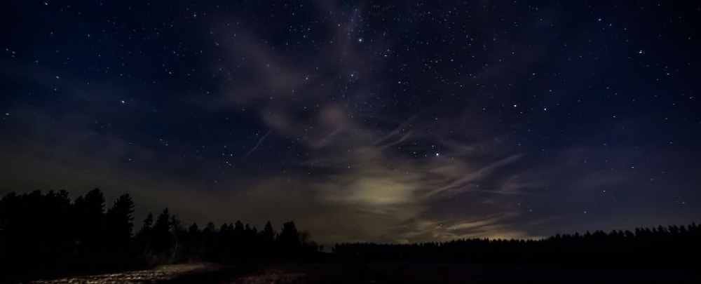 Featured image of post Imagens Do Céu De Noite - Lançamento de foguete produz espetáculo nos céus da califórnia, nos eua.