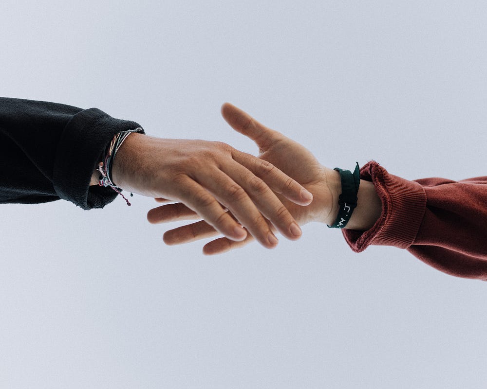 Uzaktan Çalış. Uzaktan İmzala! - Deniz Özgür - Medium