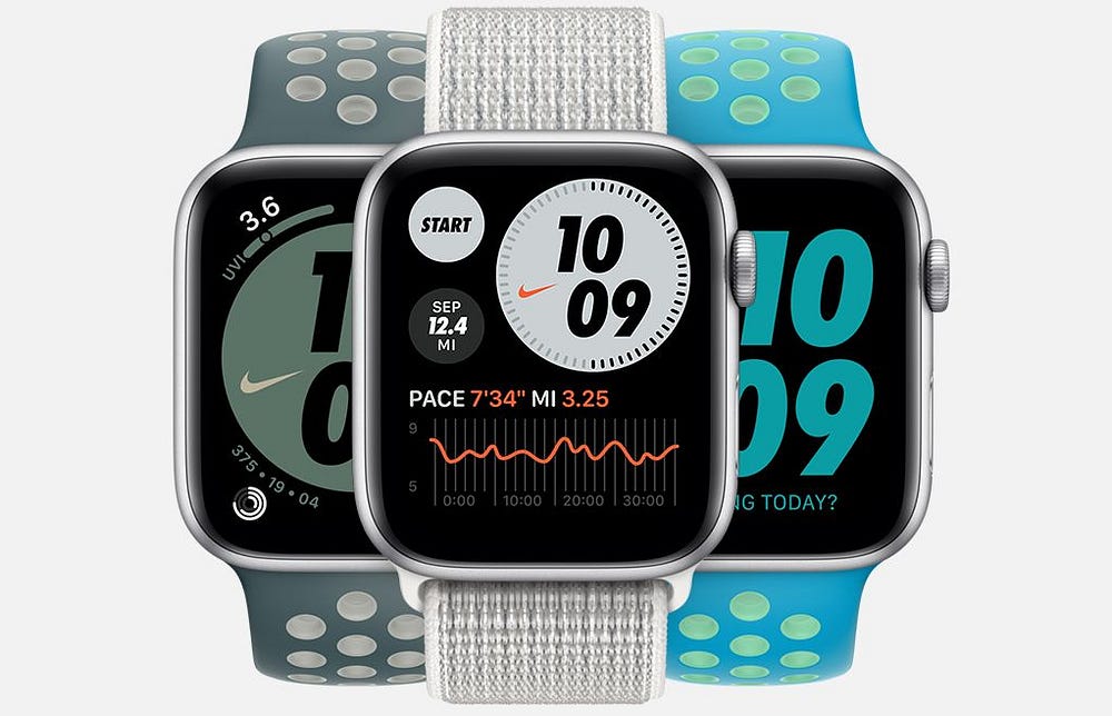 Nike Apple Watch 6, set to 10:09 on a digital display