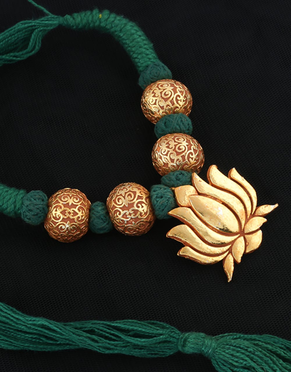 thread jewellery online