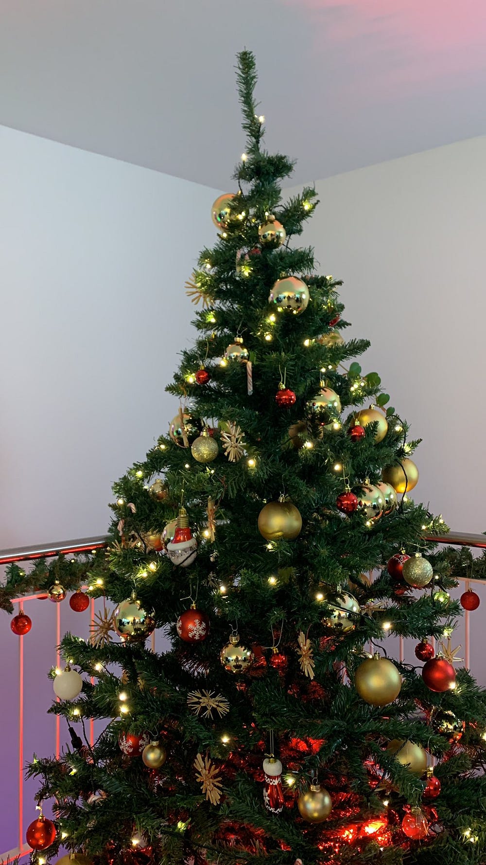 A photo of the decorated Christmas tree in the SQIN office.