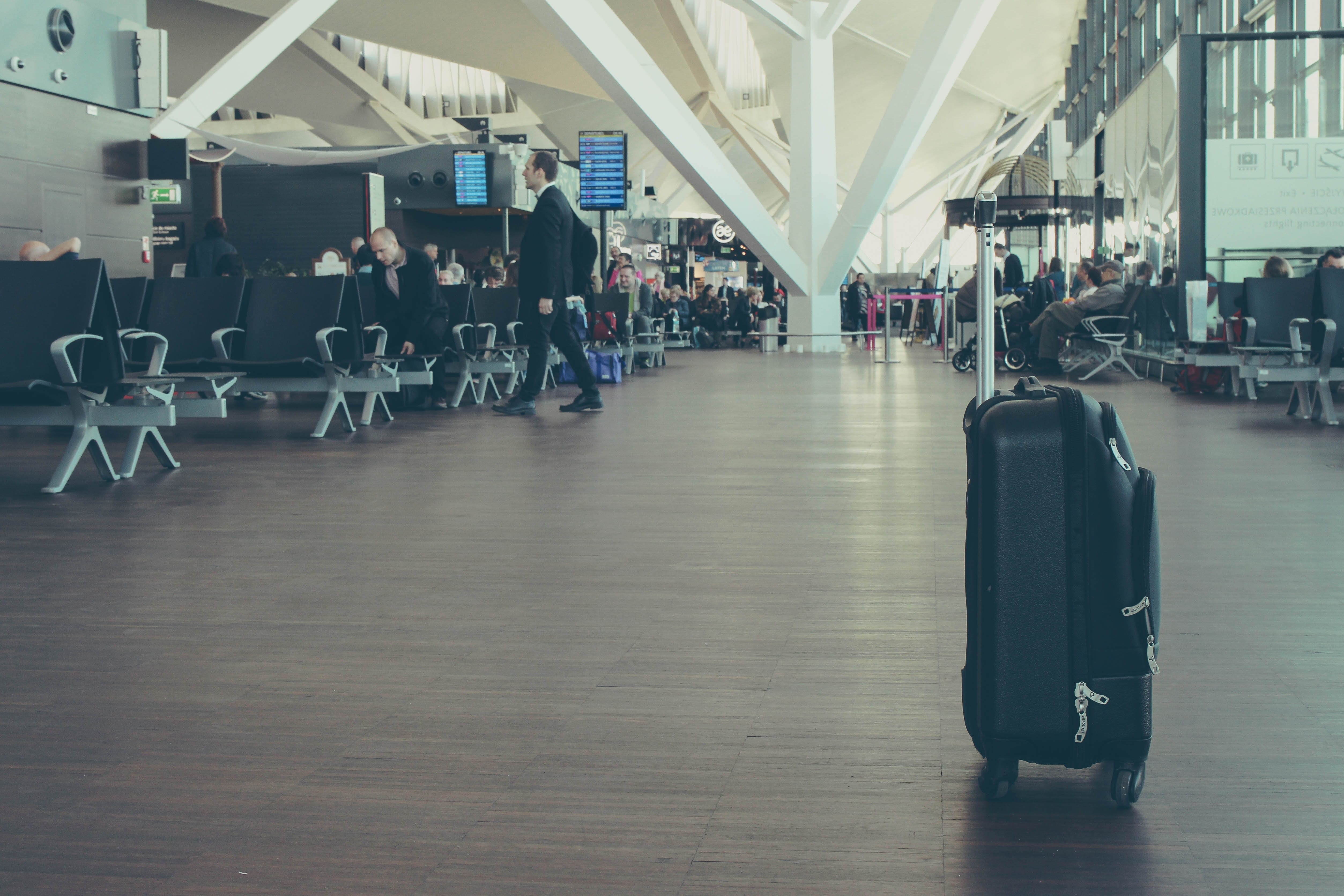 i left my bag at the airport