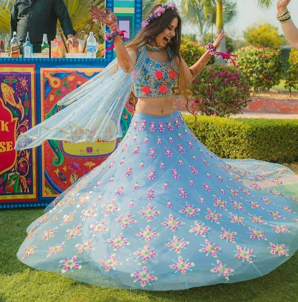 mehendi lehenga