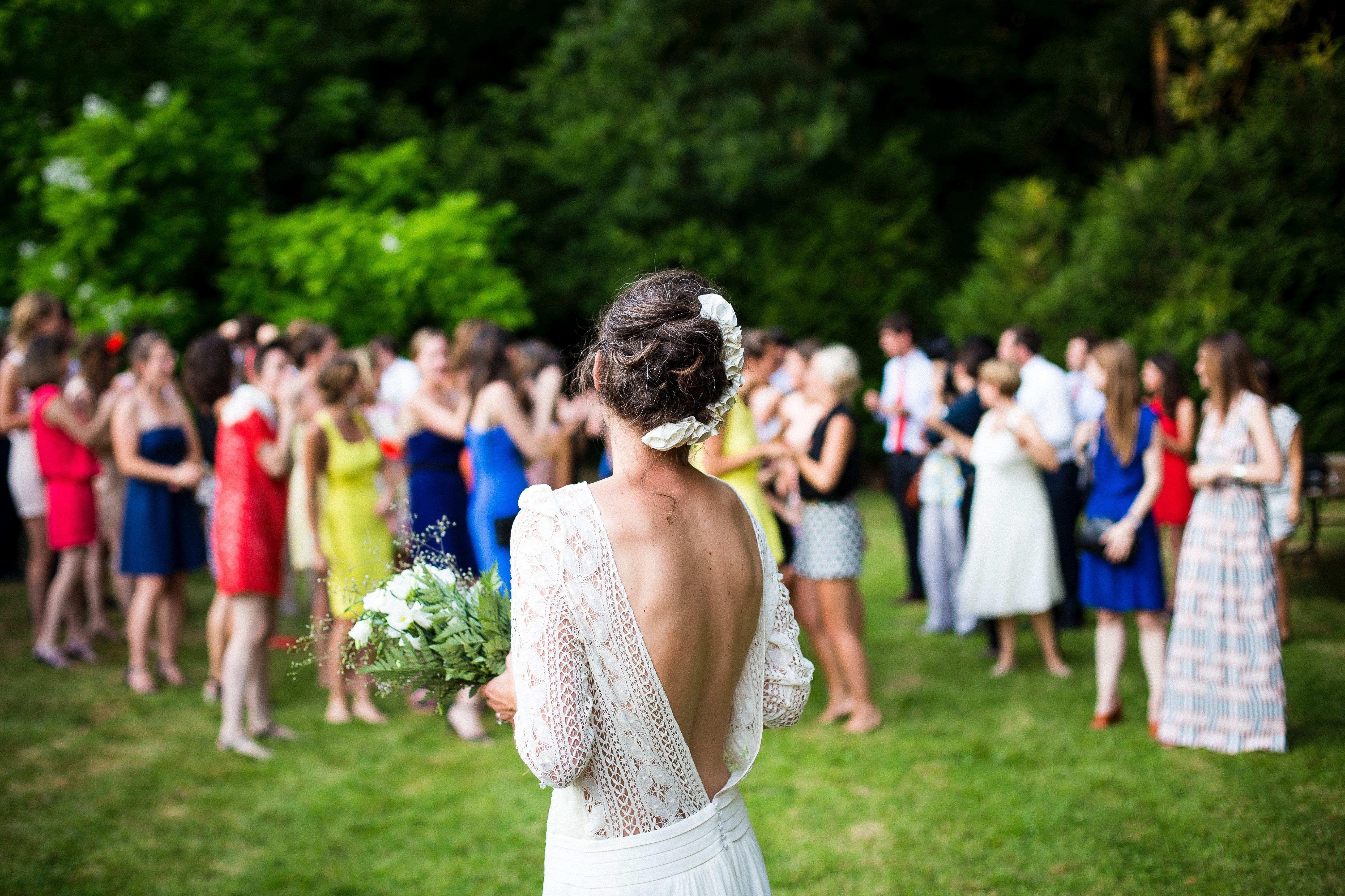 How To Choose Your Wedding Dress Considering Your Body Shape