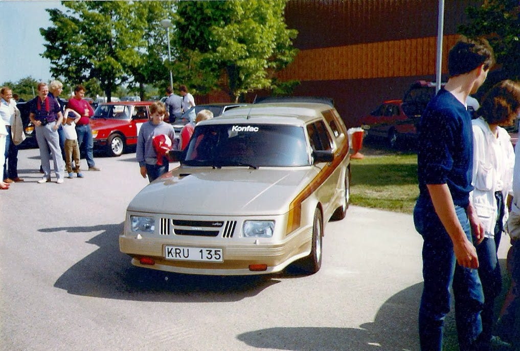 saab minivan